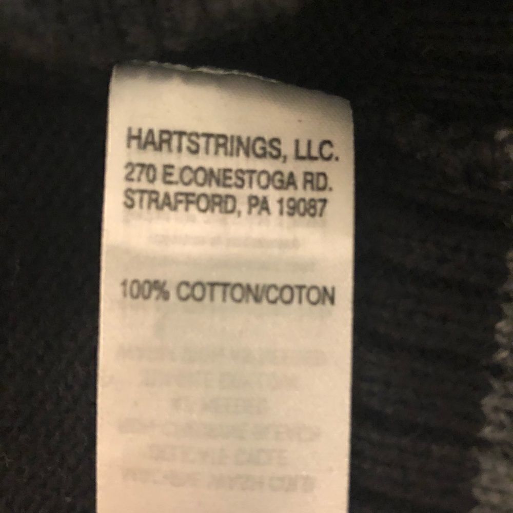 Hartstrings sweater  - Picture 7 of 7